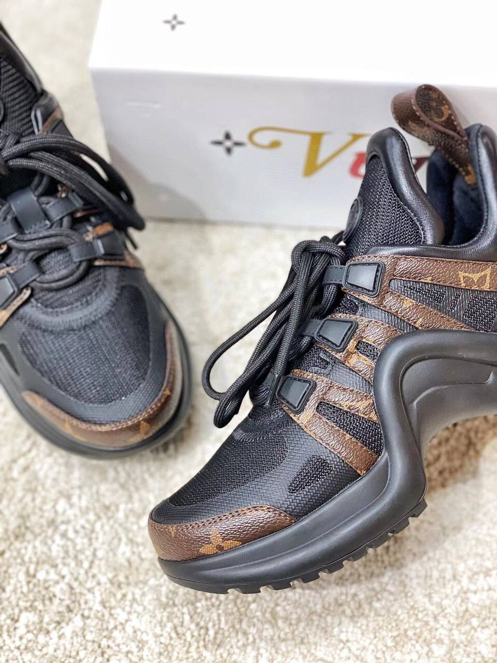 Кроссовки Louis Vuitton