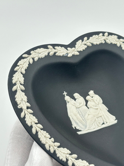 Декоративная тарелочка Wedgwood чёрная