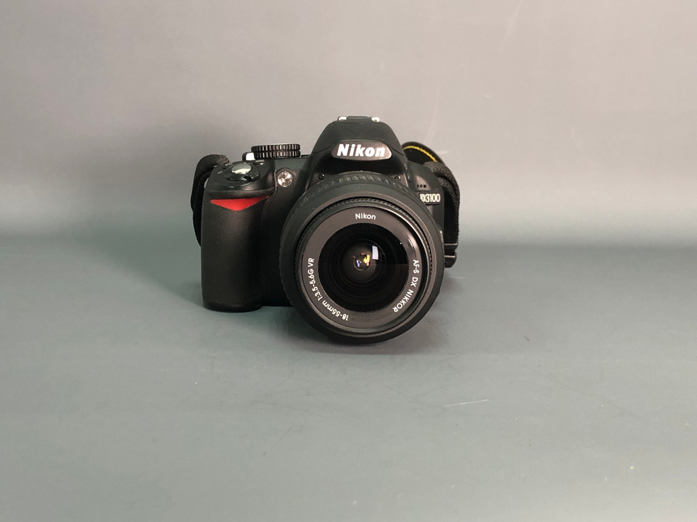 Nikon d3100+18-55 10.500 кадров