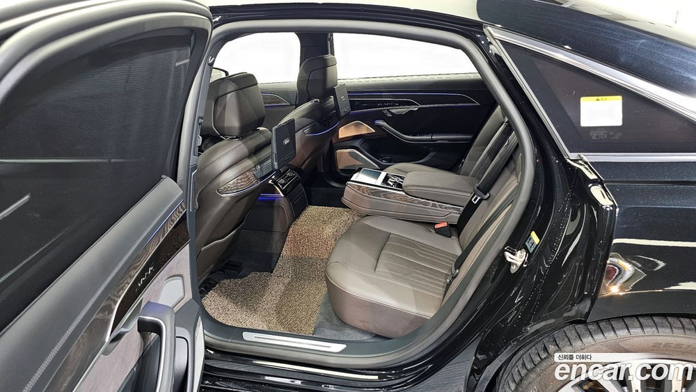 Audi A8 (D5) 55 TFSI Quattro Premium LWB (12.2022)