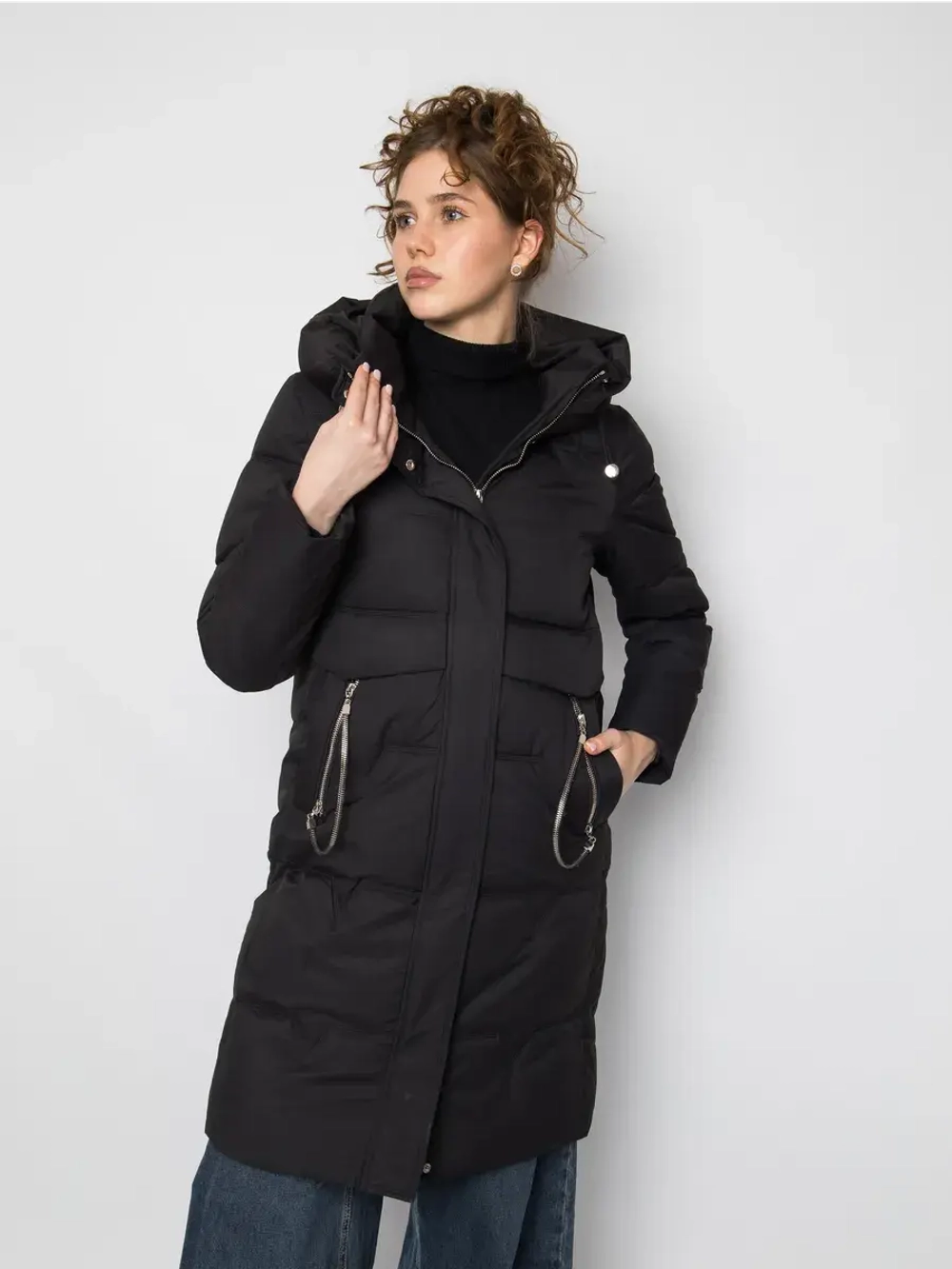 Куртка зимняя удлиненная с капюшоном