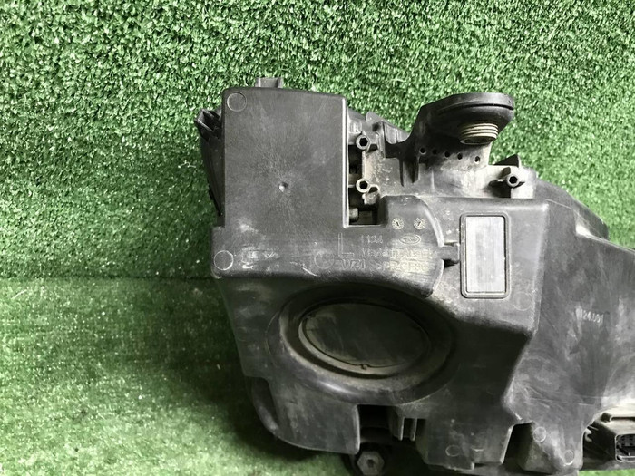 Фара левая Mercedes GLC X253 (2019-2022) LED