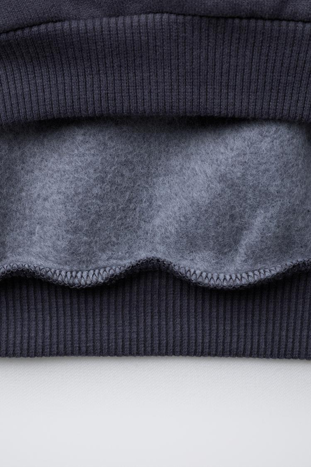 ZARA ТОЛСТОВКА С ПРИНТОМ «ГРУЗОВИК», АНТРАЦИТОВО-СЕРЫЙ