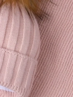 Шапка зимняя для девочки и снуд вязаные