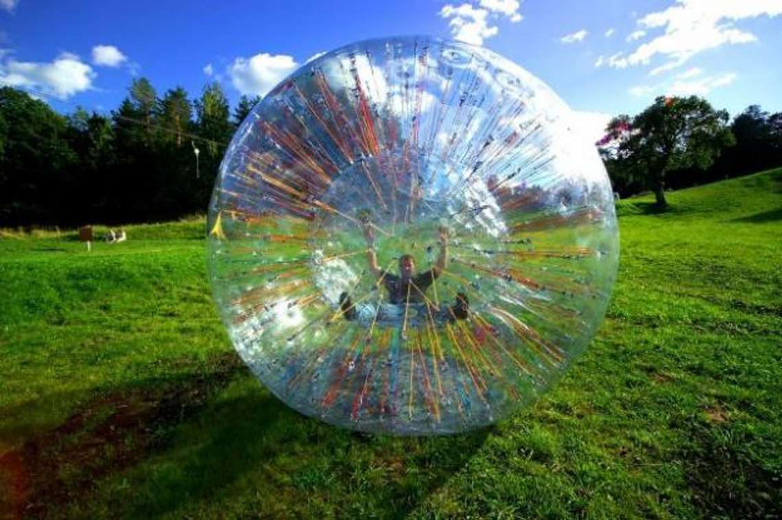 Зорбинг: как использовать аттракцион для бизнеса и развлечений