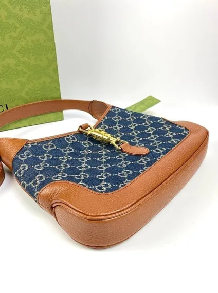 Маленькая сумка-хобо Gucci Jackie 1961 коричневый/синий