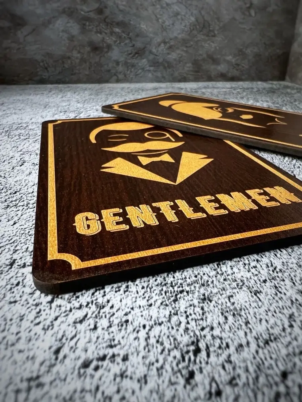 Табличка на дверь информационная