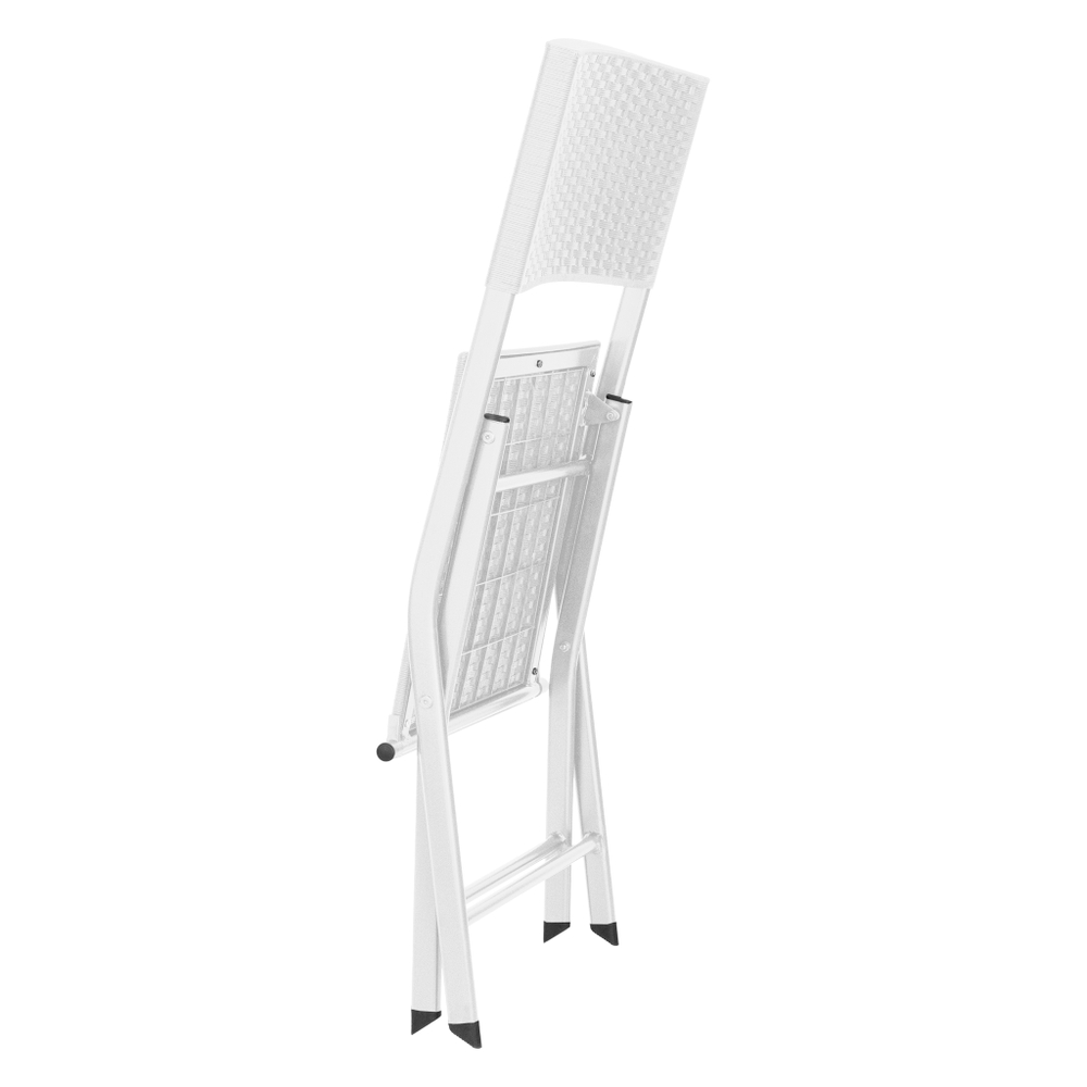 Набор складной садовой мебели "RATTAN" от OLA DOM. 2 стула и стол. Цельнолитая спинка и сиденье на металлическом каркасе. Цвет: Белый.