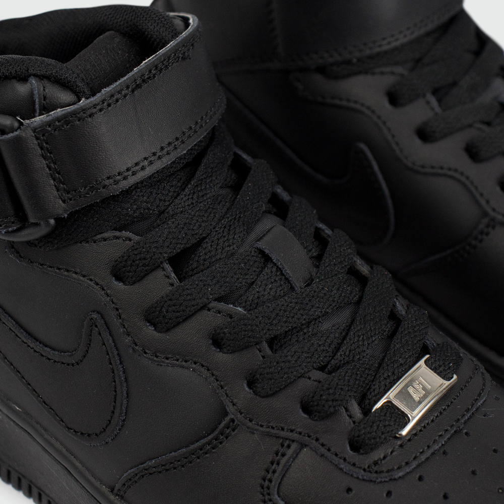 Кроссовки Nike Air Force 1 Mid Wmns Triple Black