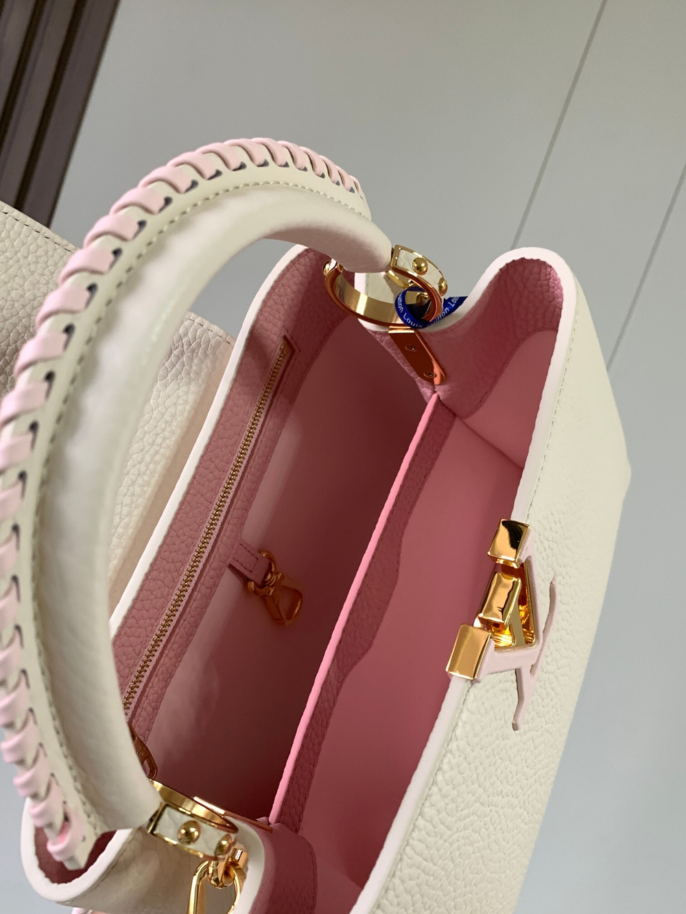 Louis Vuitton Capucines BB