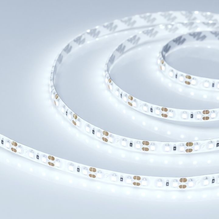 Светодиодная влагозащищенная лента Arlight 9,6W/m 120LED/m 2835SMD холодный белый 5M 016838(2)