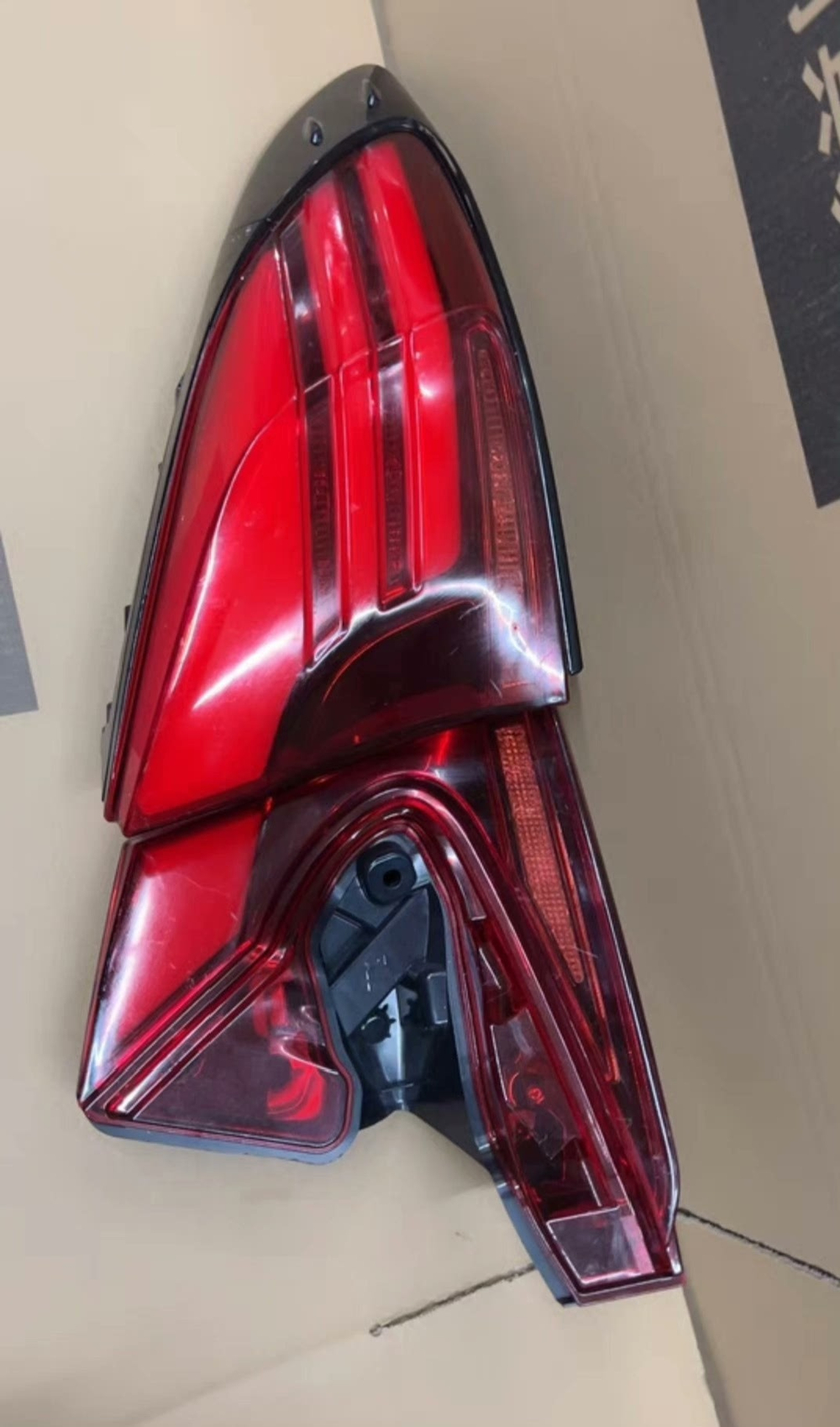 Задний фонарь (левый/правый) Toyota C-HR 2021-2023, оригинал