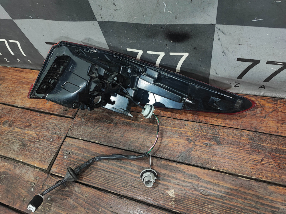 Фонарь задний левый LED Kia Rio 4 (FB) 20-нв Б/У Оригинал 92401H0600