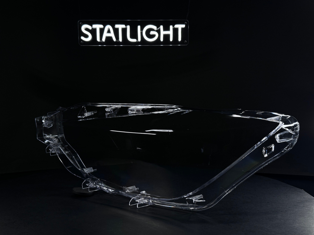 Левое стекло фары BMW F35 F30 2016-2018