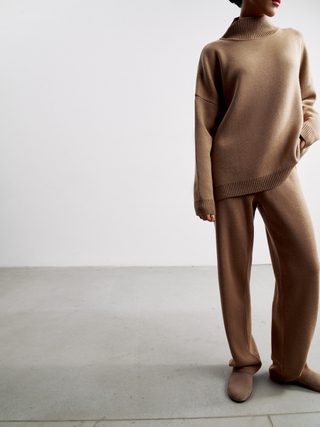 Свитер WEEKEND, бежевый