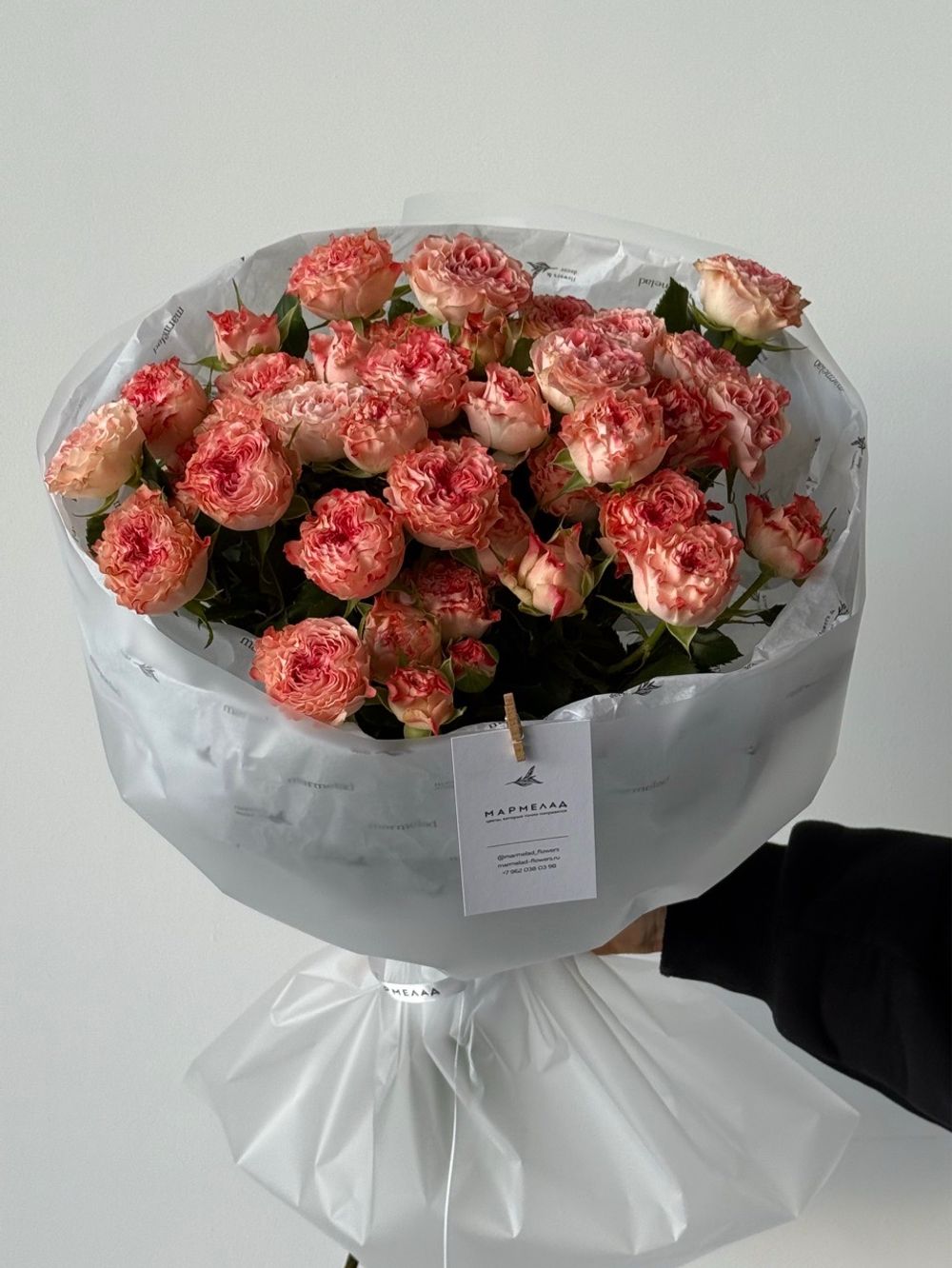 Букет моно из кустовых роз 9 шт