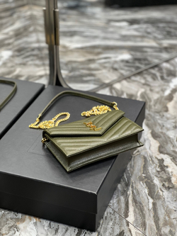 Saint Laurent WOC 19 cm