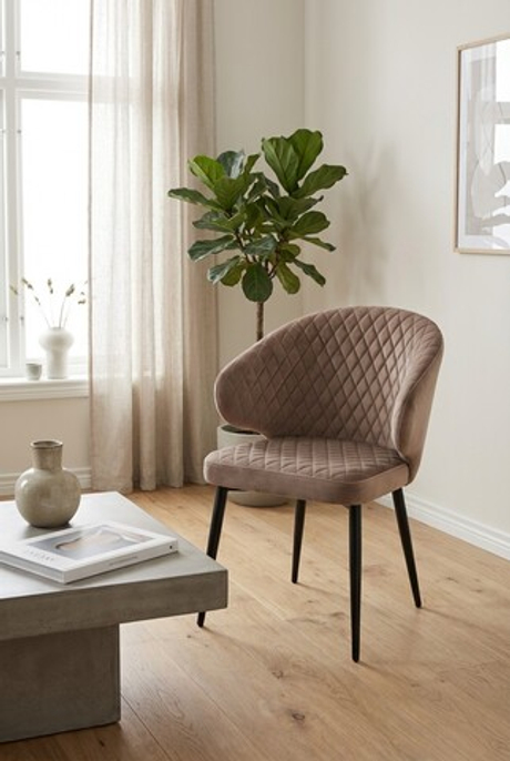 Стул М-City DISAUR Хилт, B29 Шоколадный, Велюр, Черный каркас