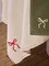 Дорожка на стол fancy bows оливкового цвета из коллекции essential, 45x150 см
