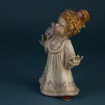 Фарфоровая мануфактура Capodimonte «Девочка с кошечкой»