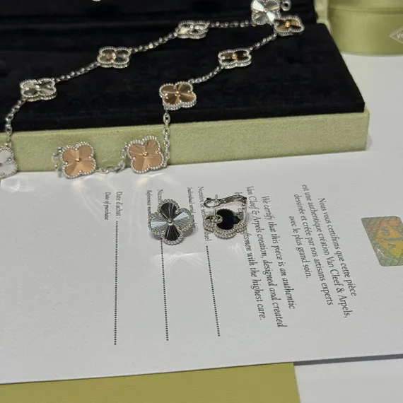 Серьги VAN CLEEF & ARPELS Vintage Alhambra