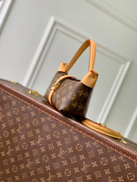 Louis Vuitton Pochette Mia