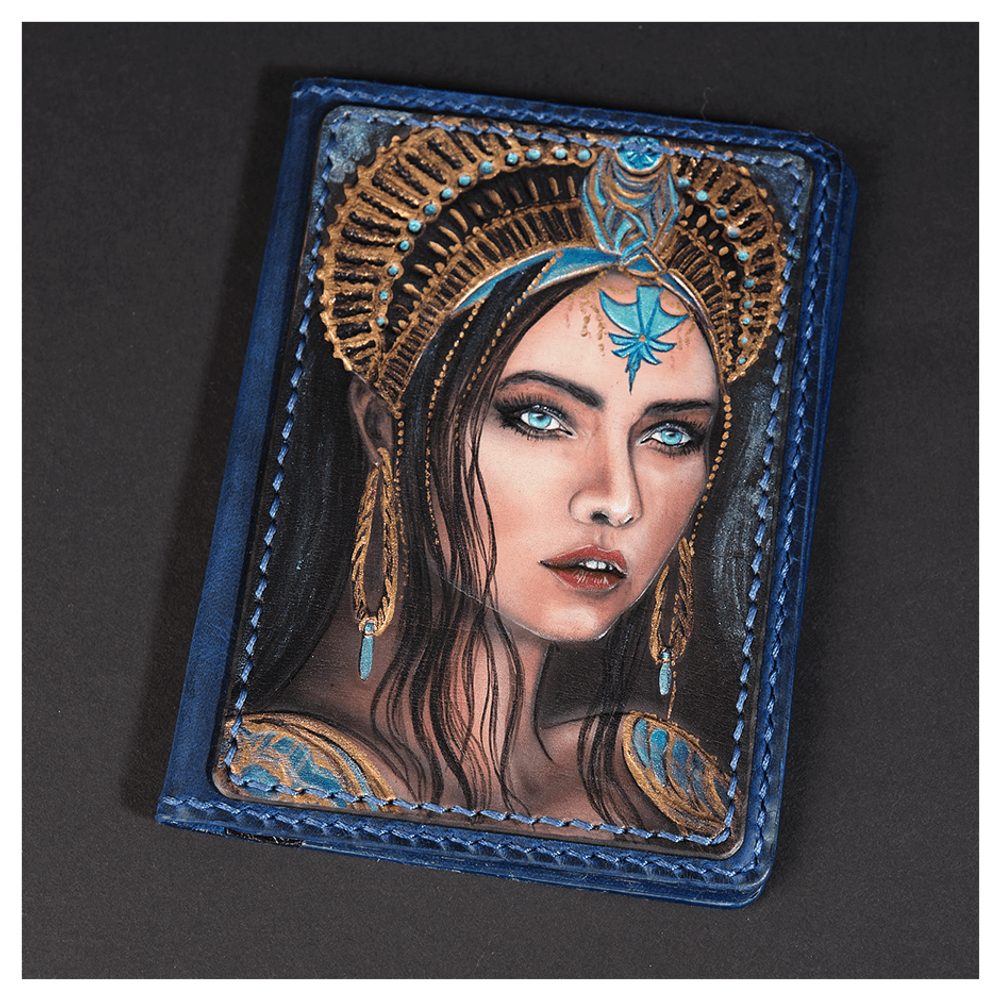 Кожаная обложка на паспорт «Шаманка»