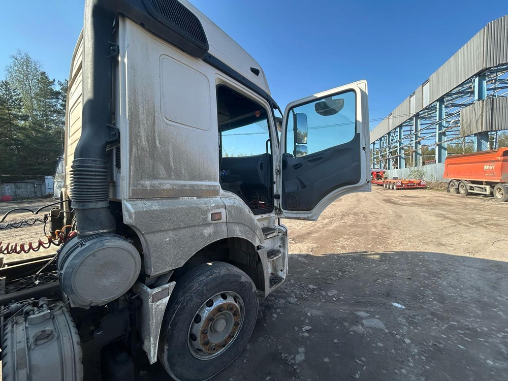 КамАЗ 5490 4x2 Седельный тягач 5490-033-87(S5) (Дизельный, 12,0 л, 401 л.с., АТ)