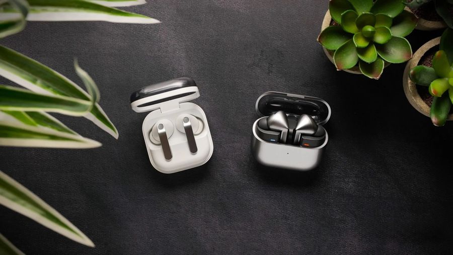 Сравнение Samsung Galaxy Buds 4 Pro и Galaxy Buds 3 Pro: эволюция или шаг вперёд?