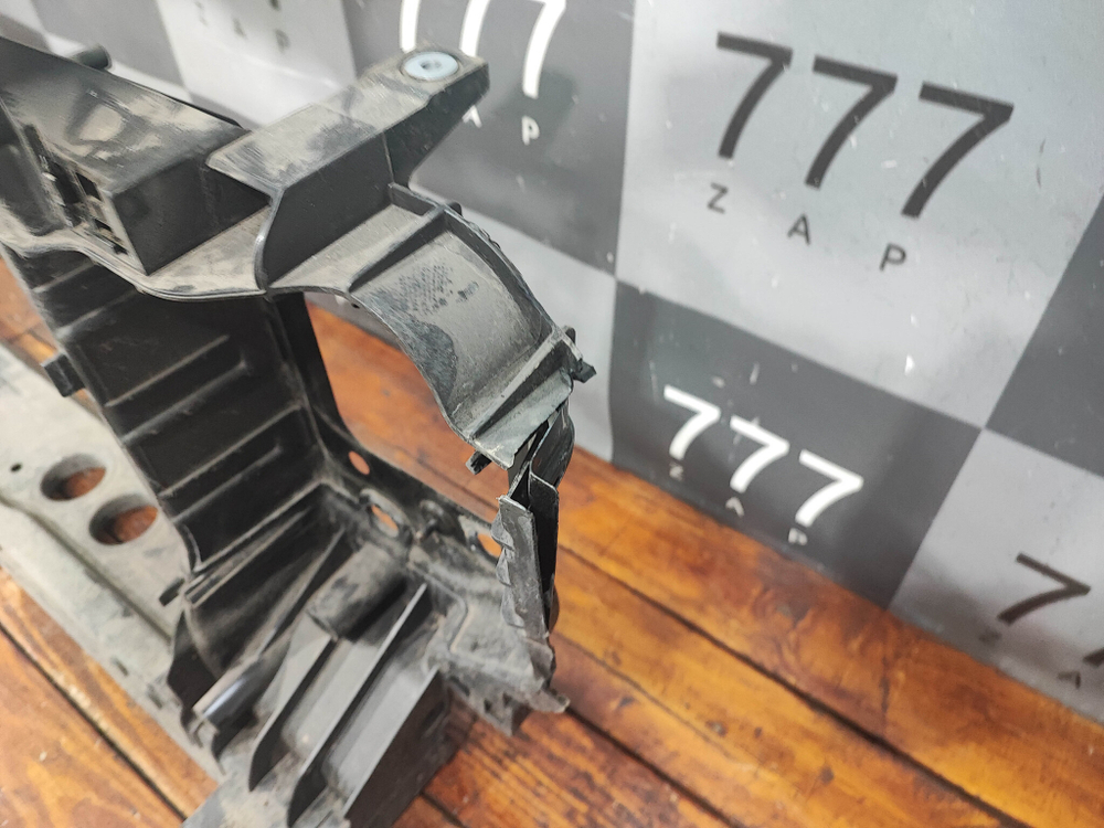 Панель передняя Kia K5 20-нв Б/У Оригинал 64101L2000