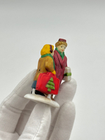 Фигурка Женщина с девочкой Department 56