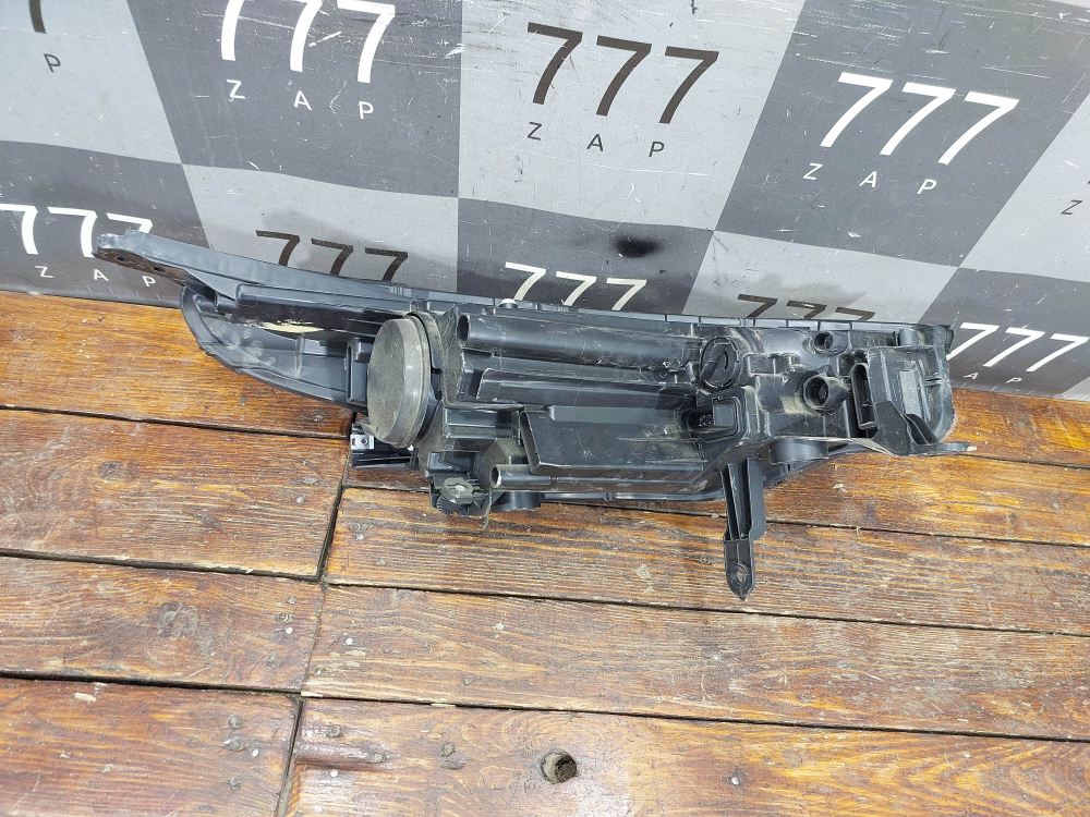 Фара левая галоген Omoda S5 22-нв Б/У Оригинал 605000322AA