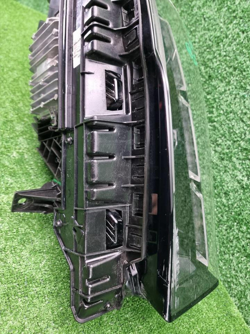 Фара правая Geely Monjaro (2021-н.в.) LED