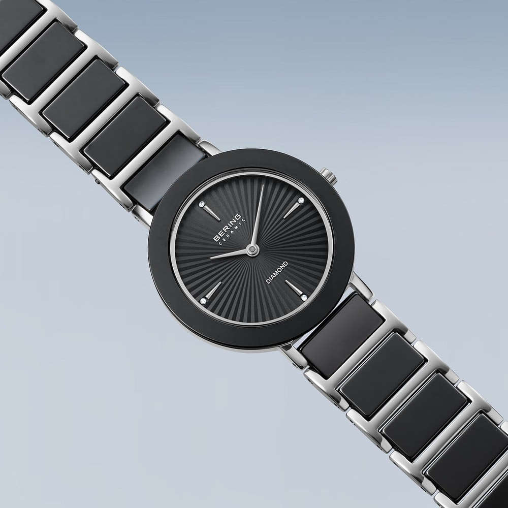 Женские наручные часы Bering 11429-702