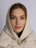 Капор женский вязаный бежевый