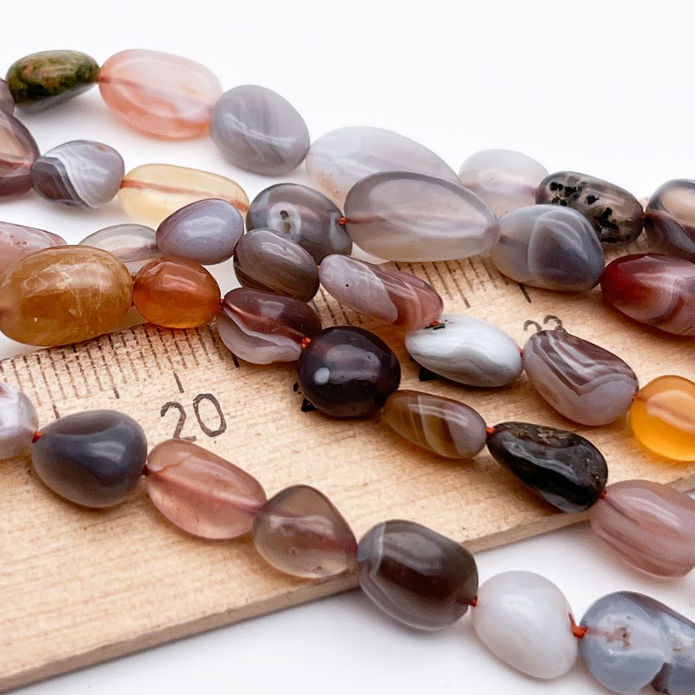 Агат Ботсвана бусины, галтовка, размер около 6-10 мм, цена за нить 38 см