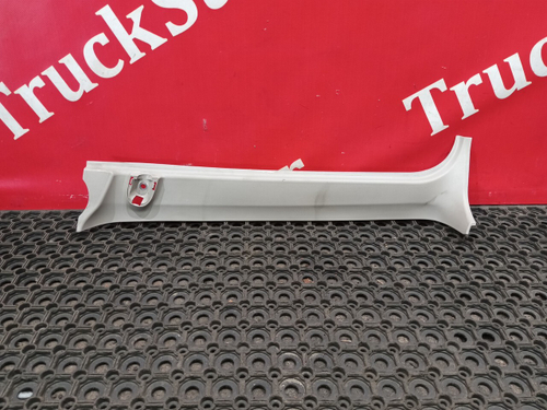 Накладка стойки левой 2018 год.