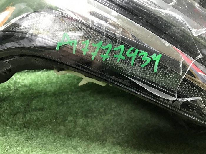 Битая Фара правая Cadillac Escalade 4 (14-20) LED