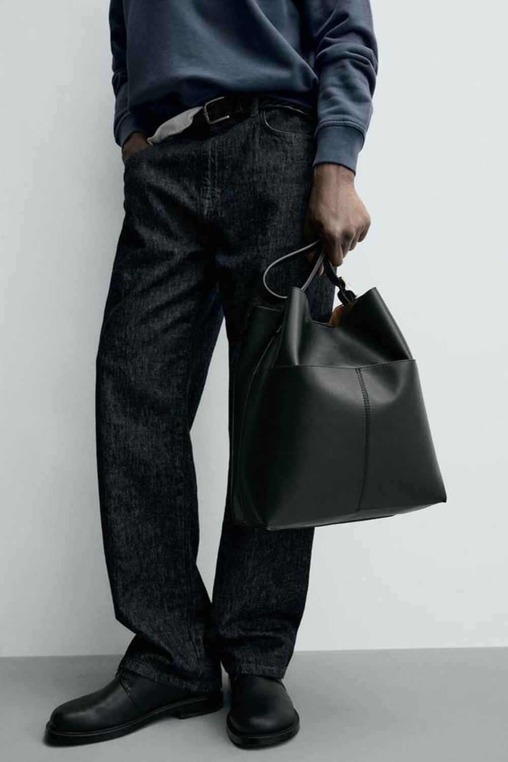 ZARA СУМКА-ШОПЕР С ДЕКОРАТИВНОЙ СТРОЧКОЙ, ЧЕРНЫЙ