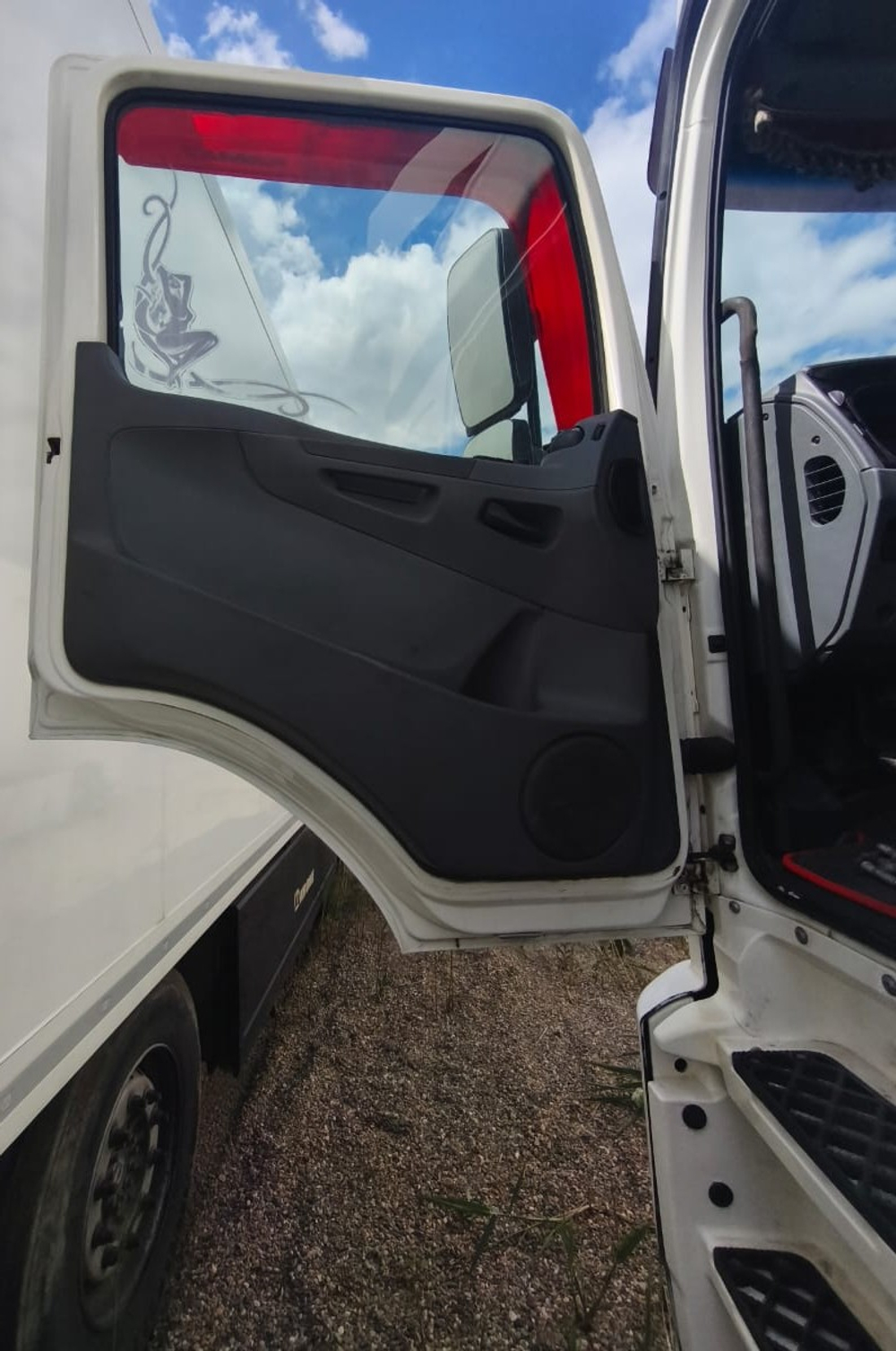 КамАЗ 5490 4x2 Седельный тягач 5490-DC (Дизель/Газ, 12,0 л, 401 л.с., МТ)