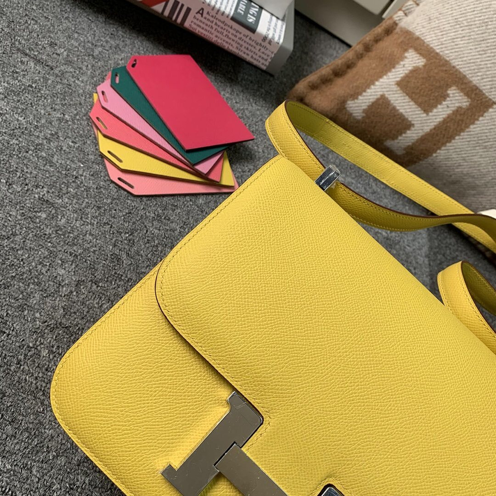 Hermes Constance 23