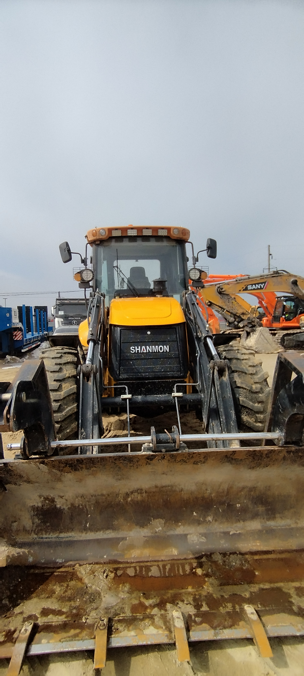 SHANMON 388 Экскаватор-погрузчик 388H (Дизельный, 4,8 л, 102 л.с., АТ)