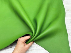 Vacchetta Classic Extra Green (1,6-1,8 мм), цв. Зеленый, кожа