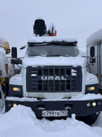 Ural NEXT 4320 6x6 Бортовой с КМУ U1B1A1 	(Дизельный, 6,7 л, 273 л.с., МТ)