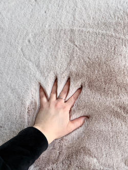 Ковер меховой имитация кроличьего меха