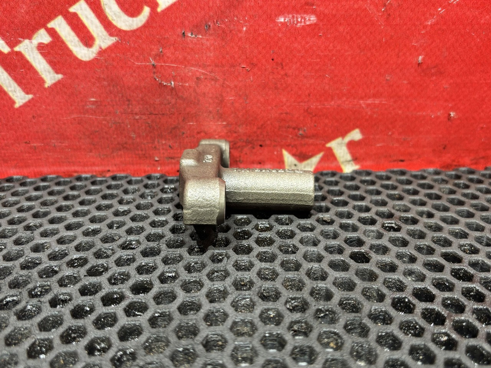 Коромысло клапана 2021г.