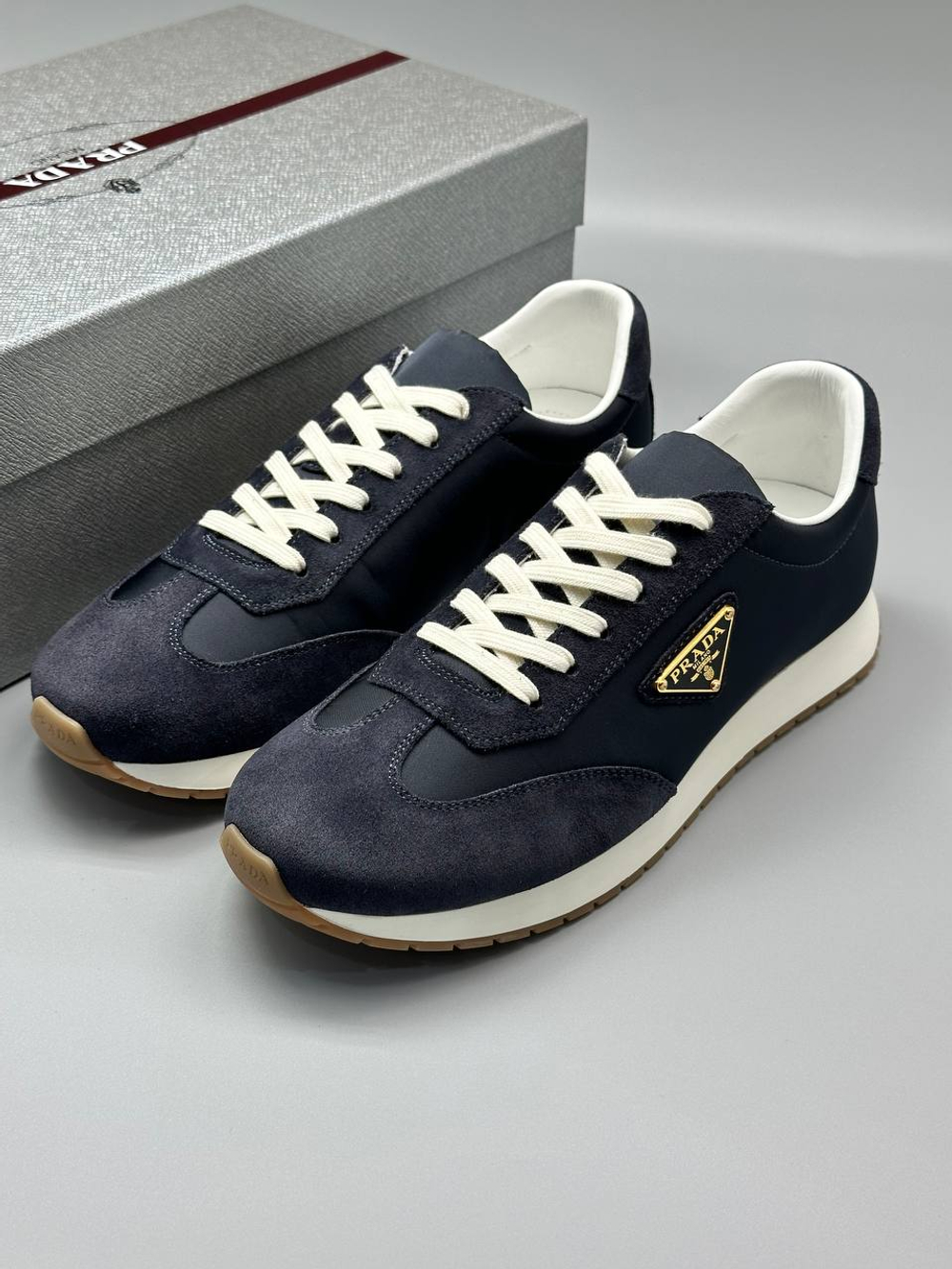 Кроссовки Prada