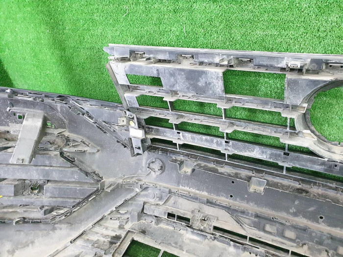 Бампер передний VW Touareg 3 18-23 R-line В сборе