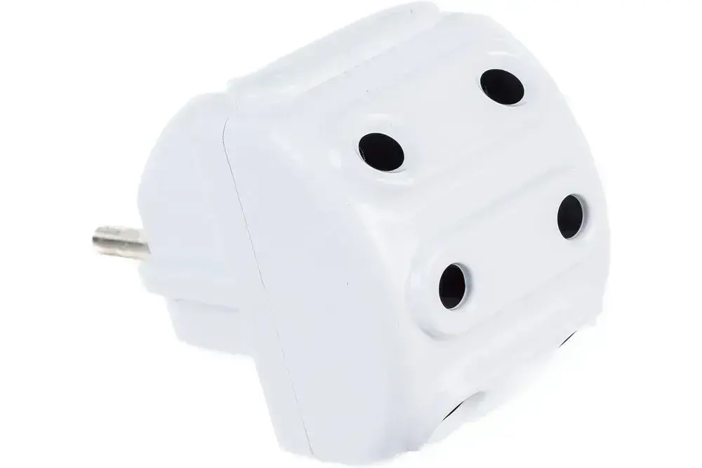 Разветвитель 5 гнезд без заземления, белый (10А, 250В )