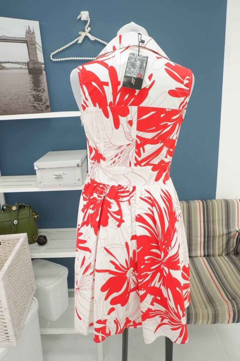 Платье Apart цветочное 42 размер, новое